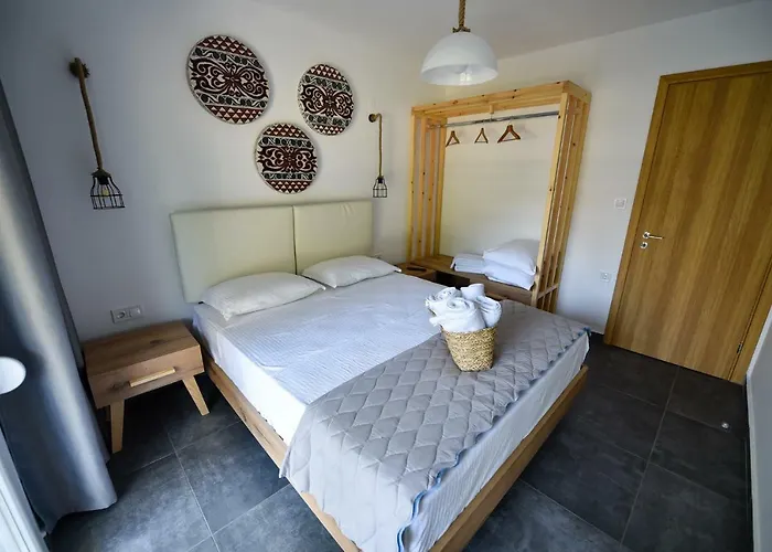 Lamda Deluxe Apartments